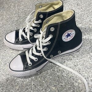 Converse high top size 6